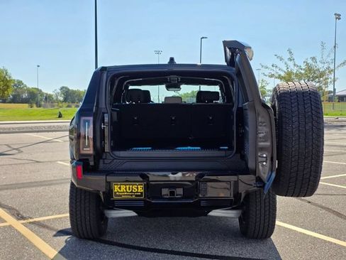 New 2026 GMC Hummer EV SUV AWD/4WD image 47