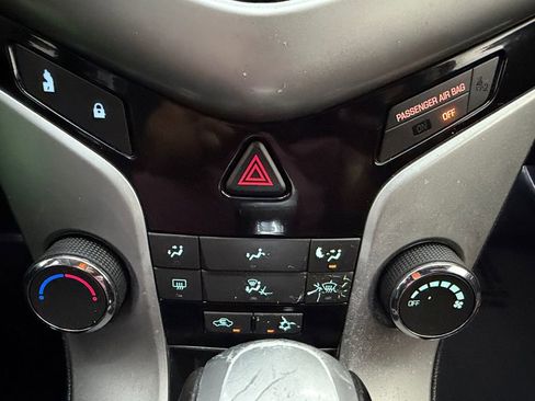 Used 2014 Chevrolet Cruze LT w/ All-Star Edition FWD image 23