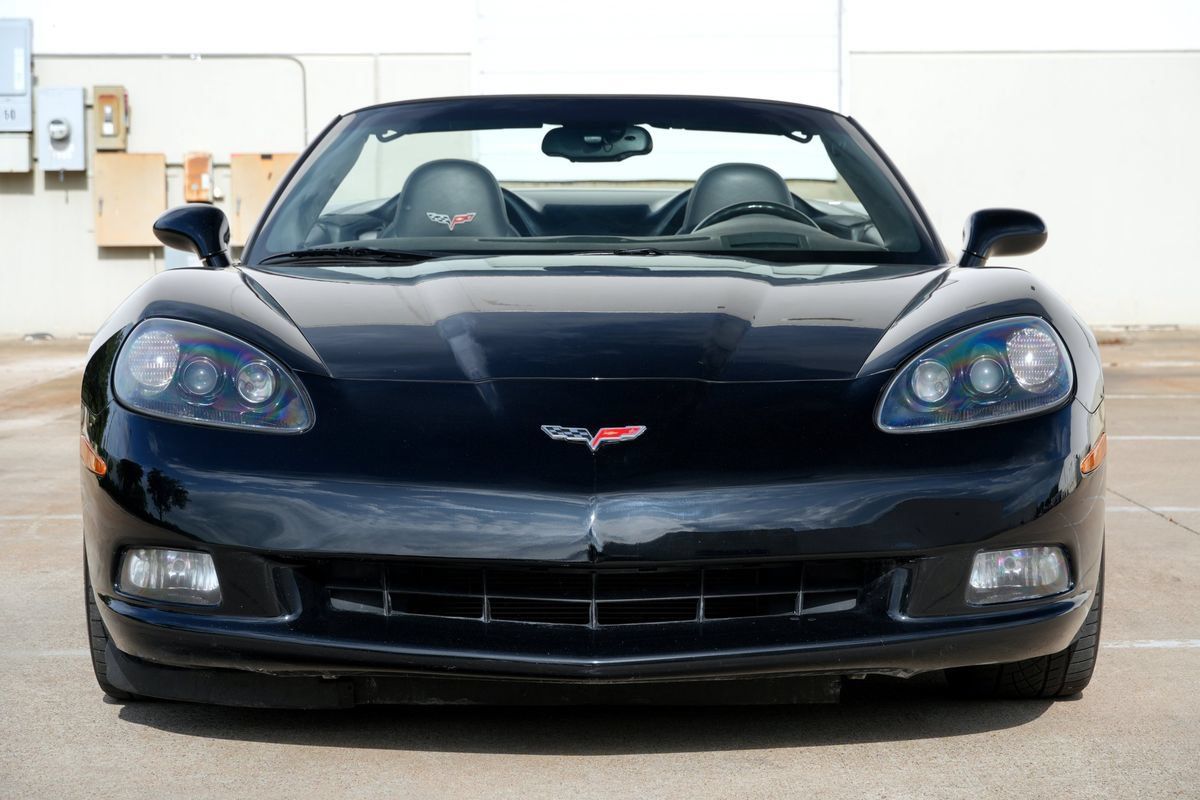 Used 2007 Chevrolet Corvette Convertible w/ Preferred Equipment Group RWD image 14