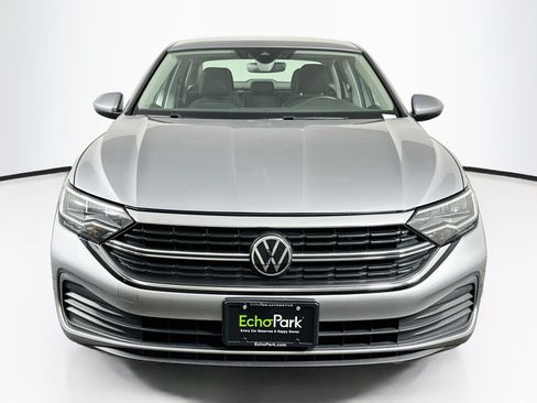 Used 2024 Volkswagen Jetta S FWD image 2