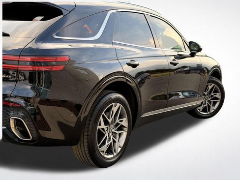 Used 2022 Genesis GV70 2.5T w/ Advanced Package AWD/4WD image 7