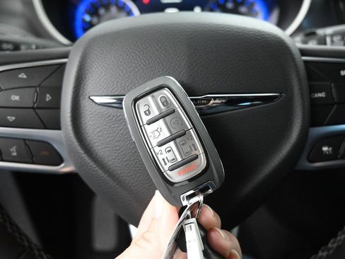 New 2026 Chrysler Pacifica Select image 35