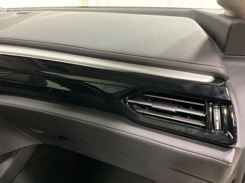 Used 2025 Acura MDX SH-AWD w/ Technology Package image 14