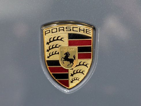 Used 2018 Porsche 911 Targa 4 GTS image 24