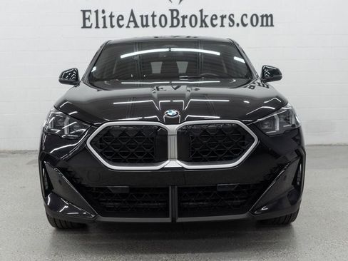 Used 2025 BMW X2 xDrive28i image 3