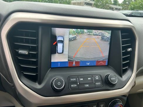 Used 2019 GMC Acadia Denali w/ Technology Package AWD/4WD image 28