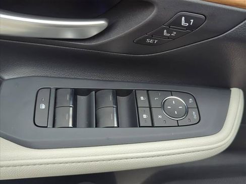 Certified 2025 Toyota Grand Highlander AWD Hybrid image 10