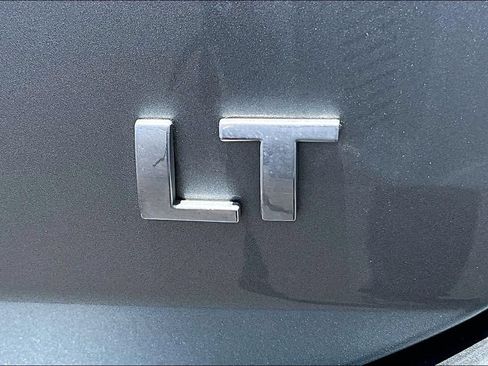 Used 2023 Chevrolet Equinox LT w/ Driver Convenience Package FWD image 28