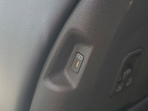 Used 2024 Kia Sportage EX image 15