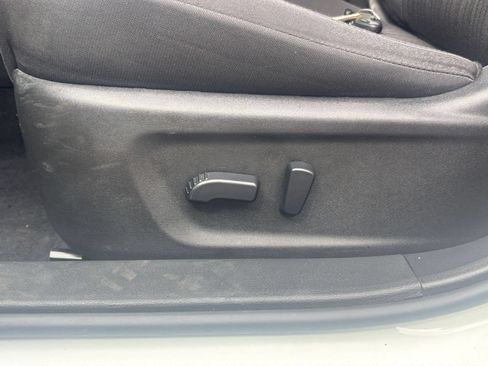 Used 2025 Nissan Altima 2.5 SV FWD image 21