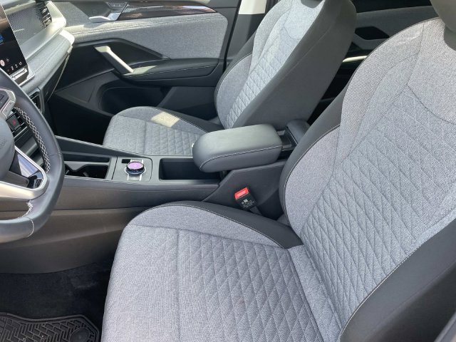 Certified 2026 Volkswagen Tiguan S FWD image 20