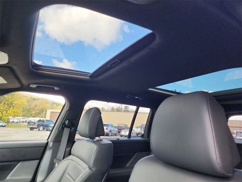 Certified 2024 Hyundai Santa Fe Calligraphy image 13