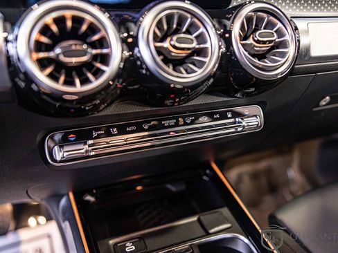 Used 2024 Mercedes-Benz EQB 250+ w/ Winter Package image 27