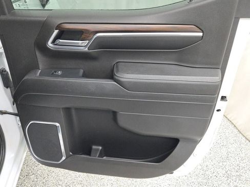 Used 2024 GMC Sierra 1500 SLT image 10