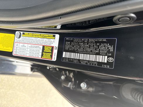 Used 2025 Toyota Camry SE image 29