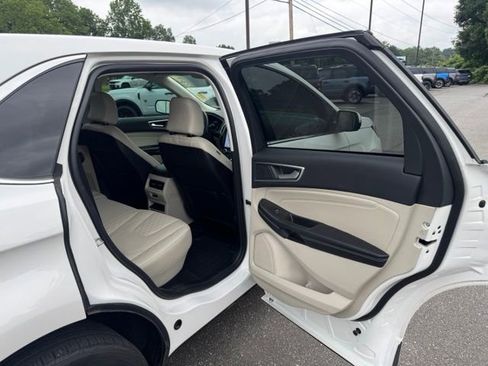 Used 2024 Ford Edge Titanium w/ Titanium Elite Package AWD/4WD image 17
