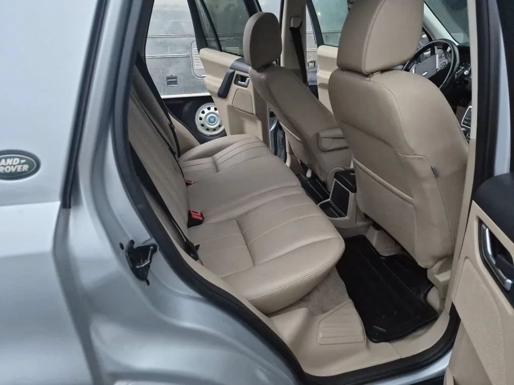 Used 2014 Land Rover LR2 HSE AWD/4WD image 22