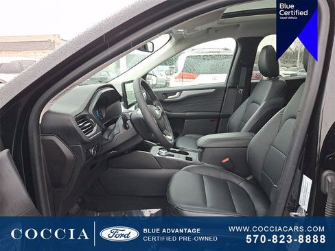 Certified 2023 Ford Escape Platinum w/ Class II Trailer Tow Package image 13