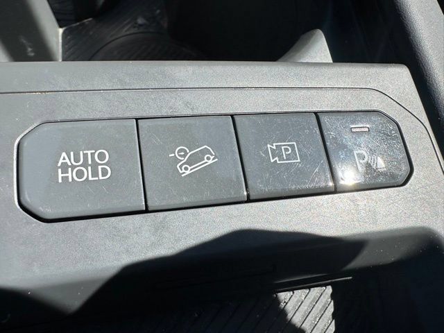 Used 2024 Kia EV9 GT-Line AWD/4WD image 25