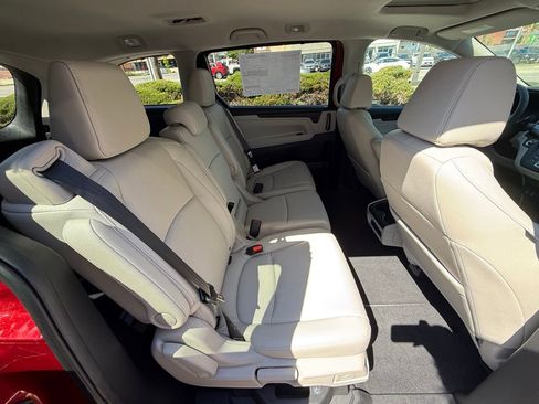 New 2026 Honda Odyssey EX-L image 37