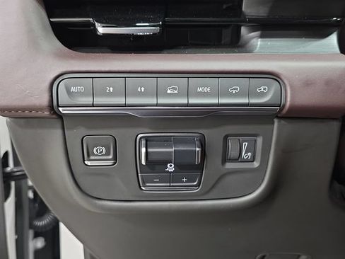 Used 2023 Cadillac Escalade ESV Sport Platinum AWD/4WD image 26