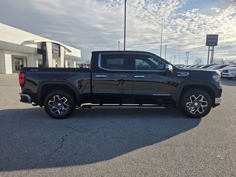 Used 2025 GMC Sierra 1500 SLT w/ SLT Premium Package image 9