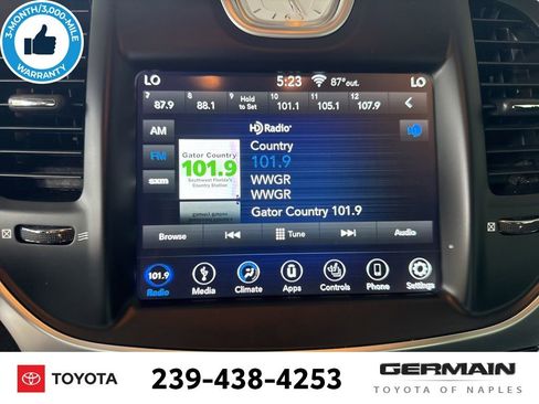 Used 2019 Chrysler 300 Touring L w/ Quick Order Package 22F RWD image 18