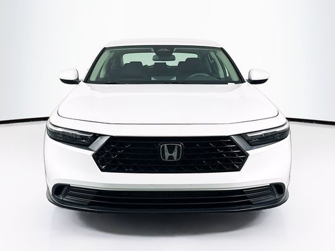 Used 2023 Honda Accord LX image 2