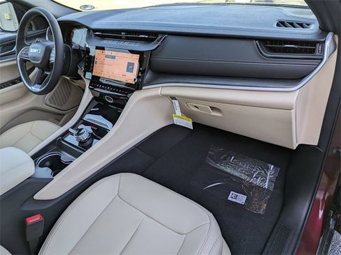 New 2026 Jeep Grand Cherokee Limited image 27