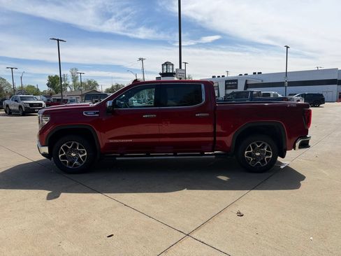 New 2026 GMC Sierra 1500 SLT w/ SLT Convenience Package AWD/4WD image 8