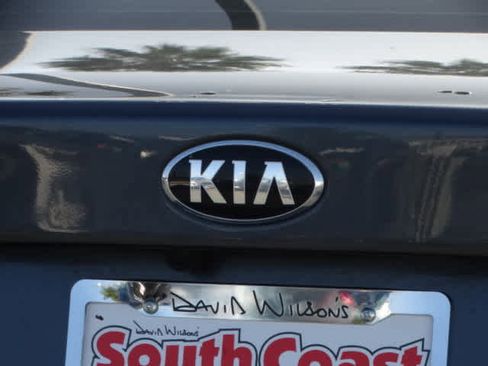 Used 2020 Kia Optima LX image 9