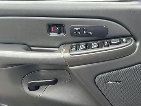 Used 2006 Chevrolet Silverado 2500 W/T w/ Skid Plate Package image 11