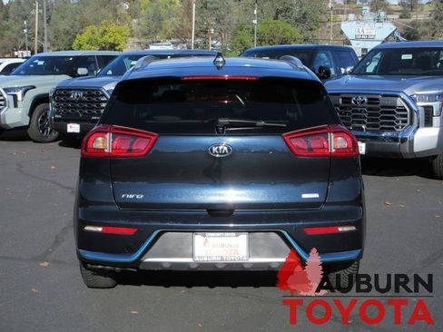 Used 2019 Kia Niro EX image 6