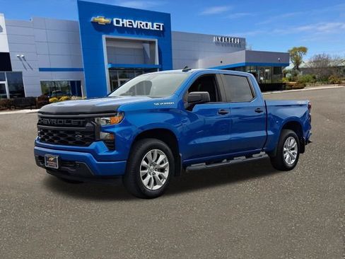 Used 2023 Chevrolet Silverado 1500 Custom AWD/4WD image 33