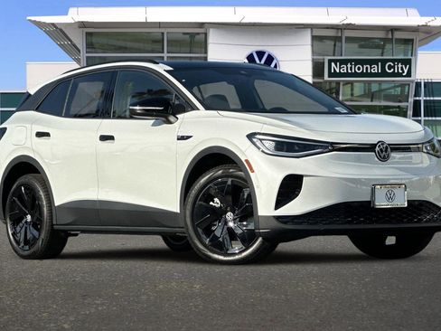 New 2025 Volkswagen ID.4 Pro S image 2