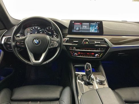 Used 2018 BMW 540i RWD image 9