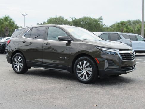 Used 2023 Chevrolet Equinox LT FWD image 4
