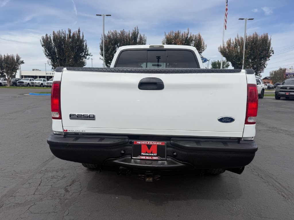 Used 2005 Ford F250 XLT AWD/4WD image 6