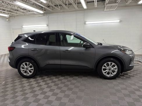 Used 2025 Ford Escape Active FWD image 2