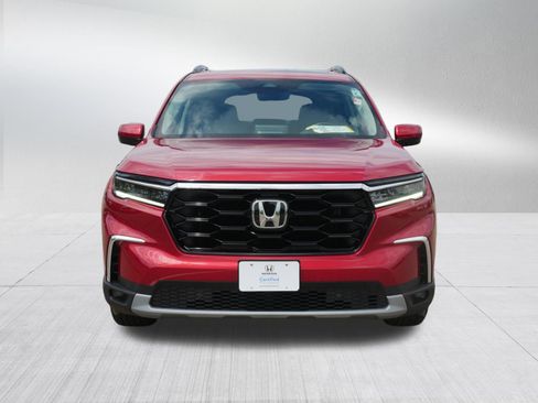 Certified 2023 Honda Pilot Touring image 2
