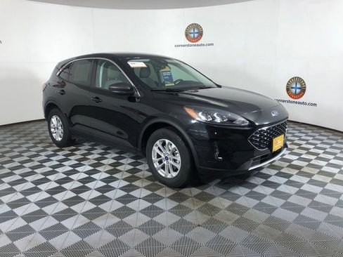 Used 2022 Ford Escape SE w/ Cold Weather Package AWD/4WD image 15