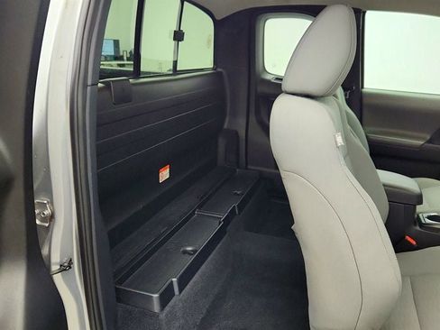 Used 2019 Toyota Tacoma SR image 21