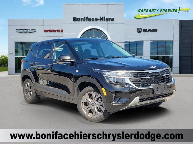 Used 2024 Kia Seltos LX AWD/4WD image 1