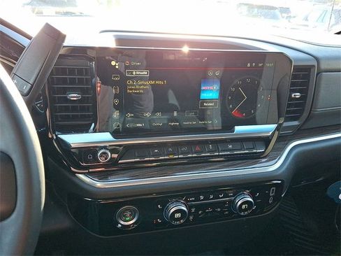 Used 2024 GMC Sierra 1500 Elevation image 16