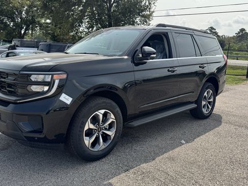 New 2027 Ford Expedition Active RWD image 6