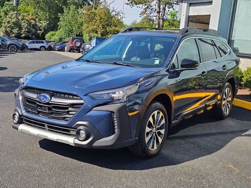 Used 2023 Subaru Outback Limited AWD/4WD image 3