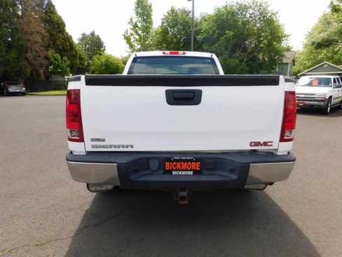 Used 2011 GMC Sierra 1500 W/T image 17