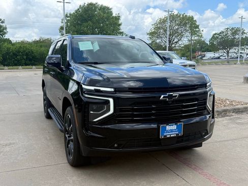 Used 2025 Chevrolet Tahoe RST w/ Comfort Package image 8
