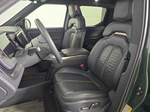 Used 2022 Rivian R1T Adventure image 20