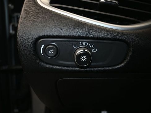 Used 2024 Chevrolet Malibu LT FWD image 12